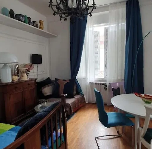 Daire Eclettica A Pochi Metri Dal Mare Pesaro