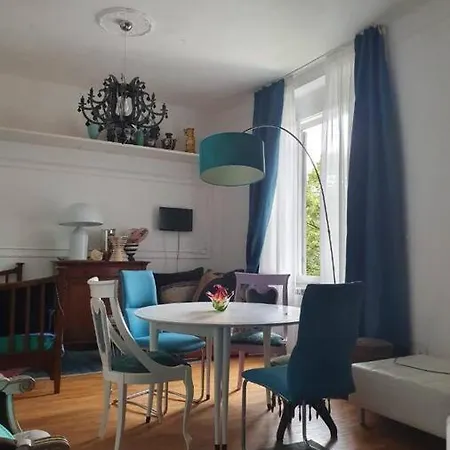 Eclettica A Pochi Metri Dal Mare شقة بيزارو